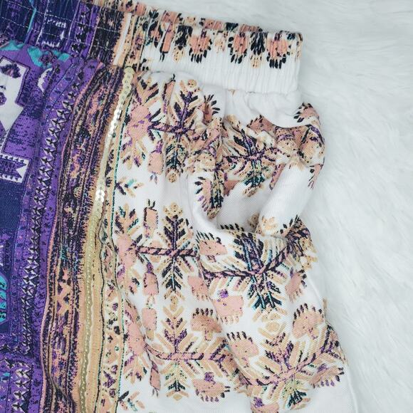 Minkpink The Fallen Shorts XS - Picture 7 of 8